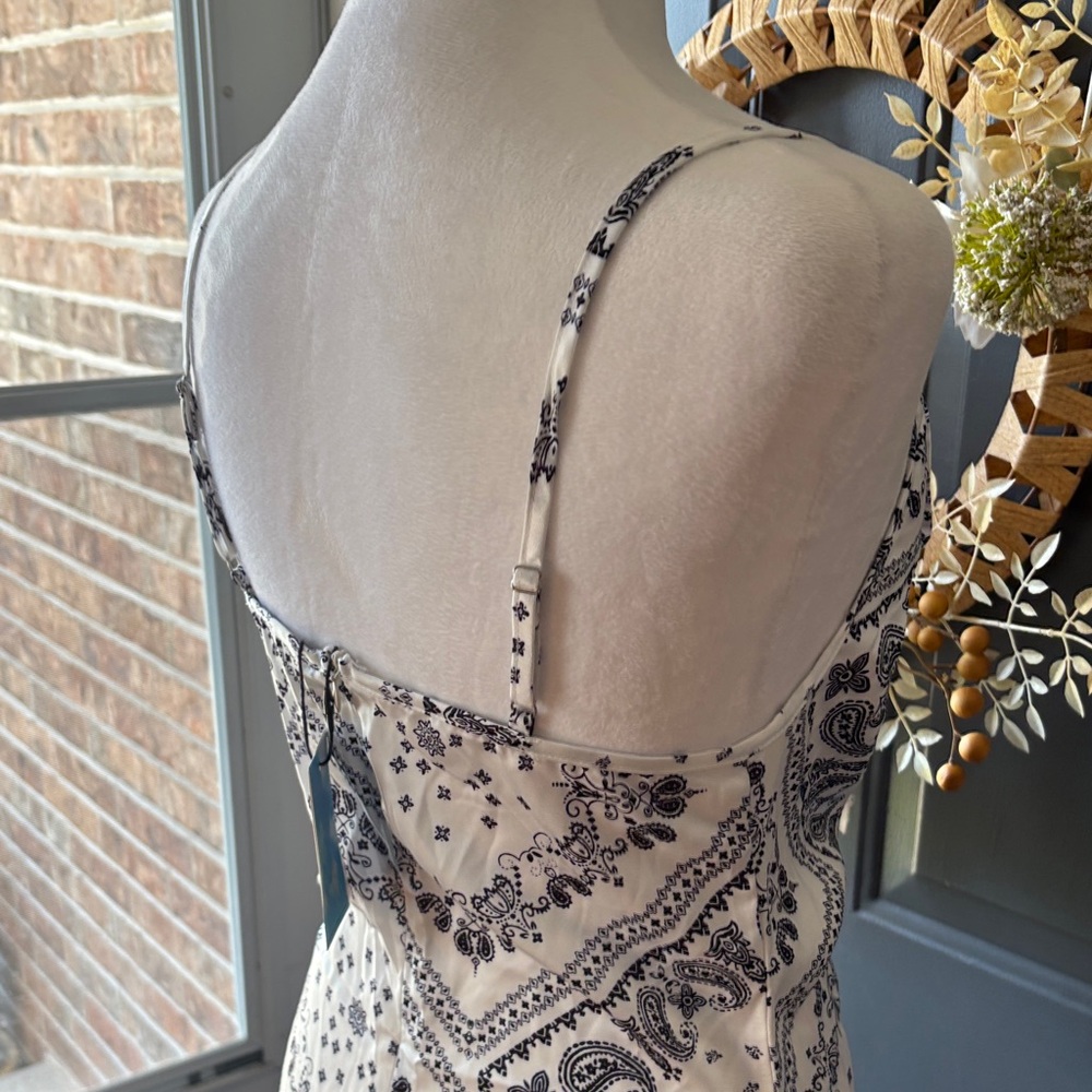 Cider Black and White Mini Dress - Picture 4 of 6